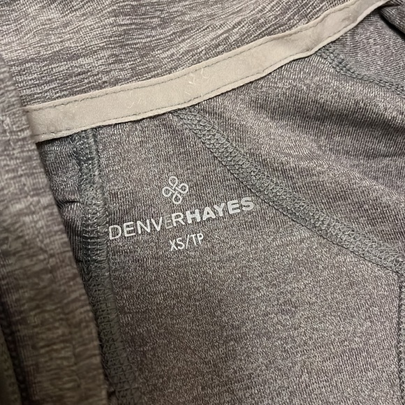 ACTIVEWEAR Breathable Defining Sports Zip-Up - Picture 4 of 4